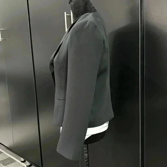 Talbots Petites Blazer,Double breasted, button,lined,shoulder pads,faux pockets - Picture 5 of 12